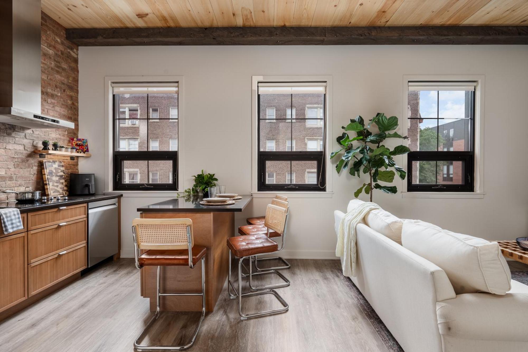 Pulaski Point Properties シカゴ エクステリア 写真