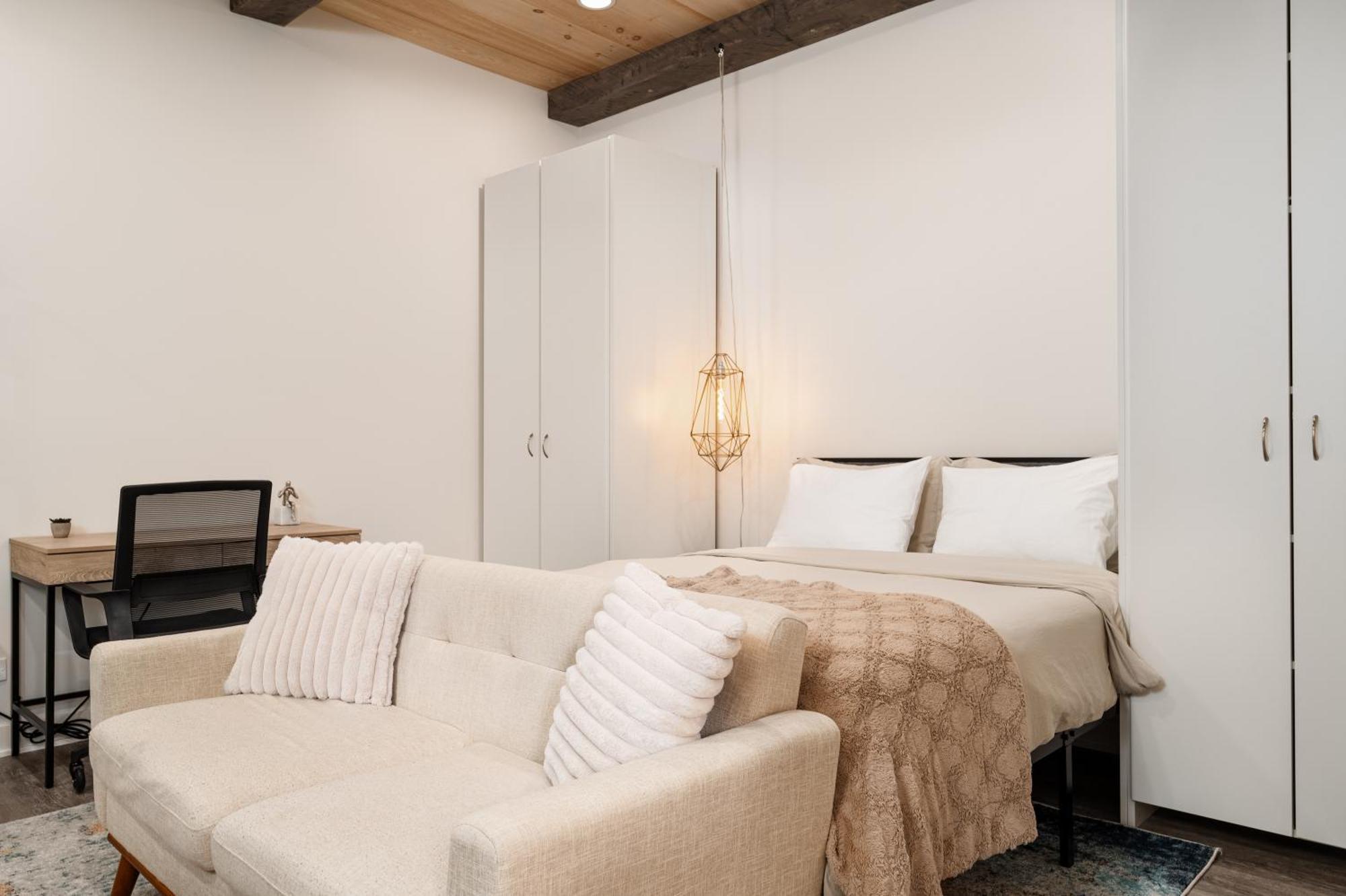 Pulaski Point Properties シカゴ エクステリア 写真